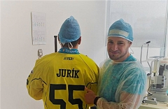 hokejista Juraj Jurík operace očí iClinic 3
