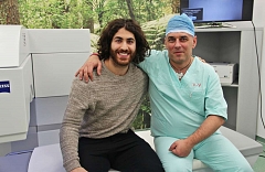 Laserová operace očí Relex Smile - kanadský hokejista Mathew Maio